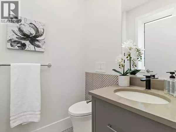 Vancouver, BC V6R3B5,4687 W 15TH AVENUE