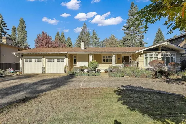 Surrey, BC V4B1A3,13721 MARINE DRIVE