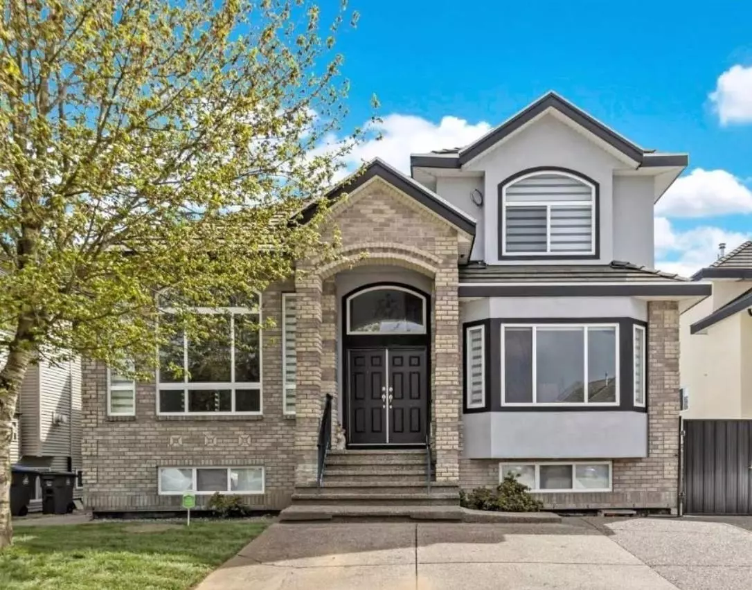 Surrey, BC V3W1G3,12672 67A AVENUE