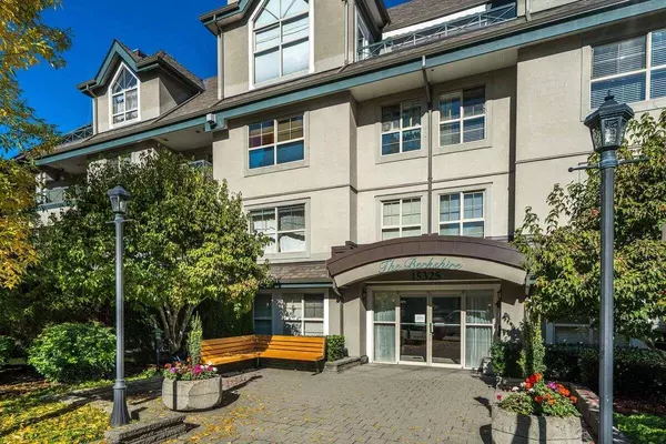 Surrey, BC V4A1T8,15325 17 #405