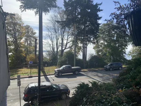 White Rock, BC V4B1E3,15671 MARINE DRIVE