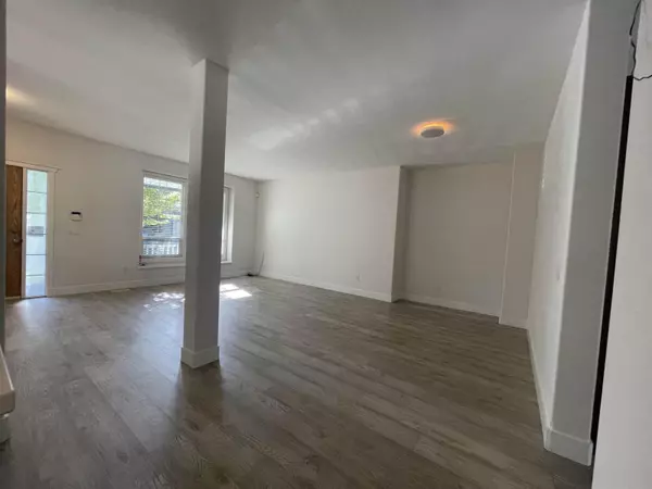Surrey, BC V4N0A4,19049 69 AVENUE