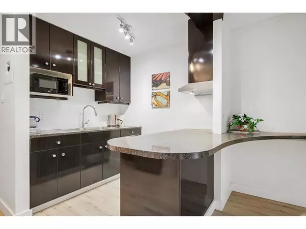 2012 FULLERTON AVE #904, North Vancouver, BC V7P3E3