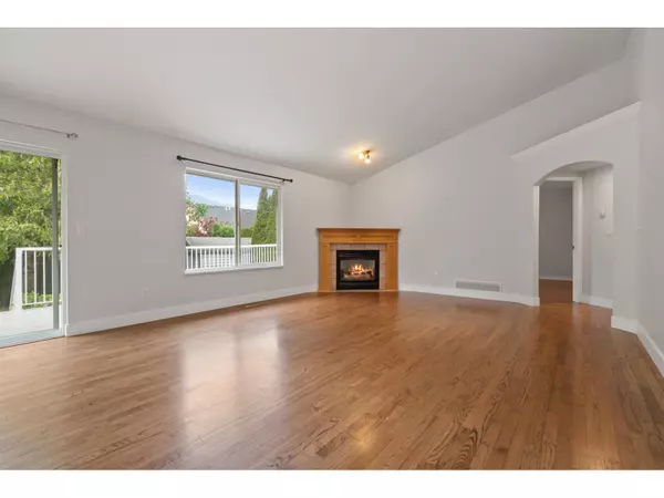 Harrison Hot Springs, BC V0M1K0,322 MIAMI RIVER DRIVE|Harrison Hot Springs