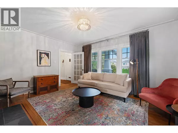 Vancouver, BC V6L1J3,2138 W 21ST AVENUE