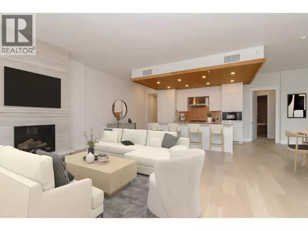 6687 NELSON AVE #401, West Vancouver, BC V7W2B2