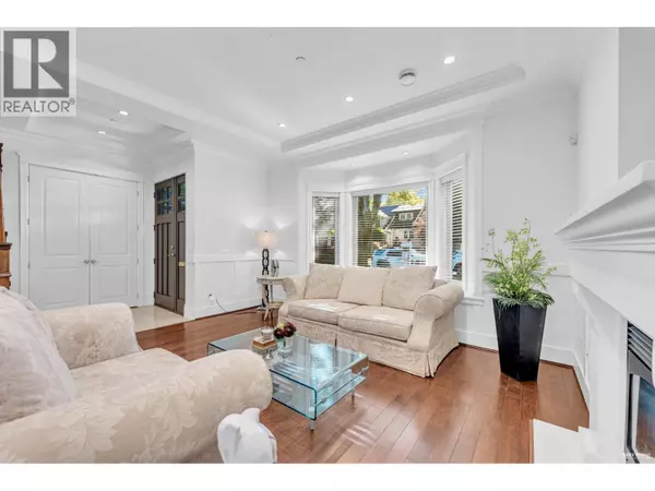 Vancouver, BC V6S1E5,3477 W 20TH AVENUE