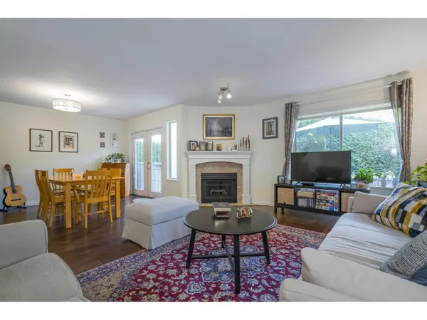 Langley, BC V3A8H1,21928 48 AVE #20