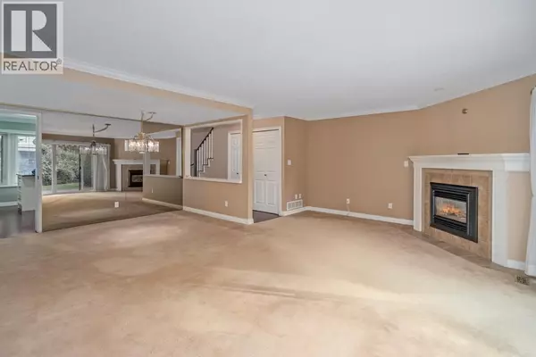 Richmond, BC V7A4L9,8111 SAUNDERS RD #54