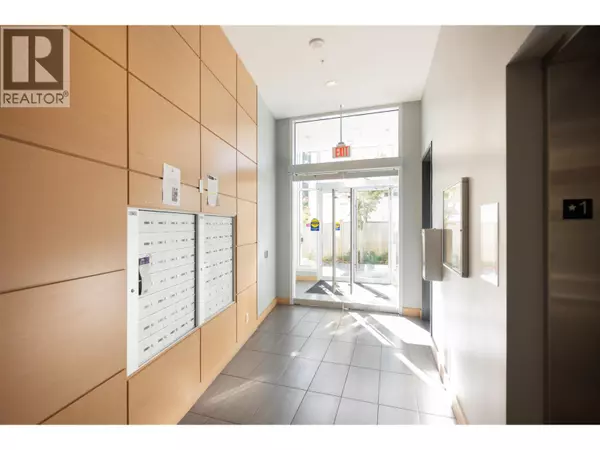 Vancouver, BC V5Z0G7,6383 CAMBIE ST #907