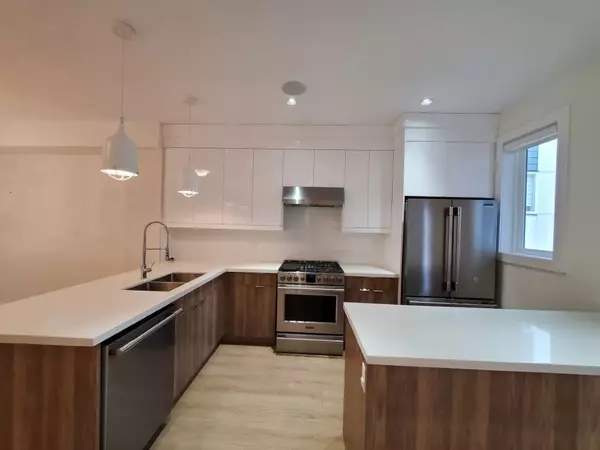 Surrey, BC V4A0C6,1670 160 STREET