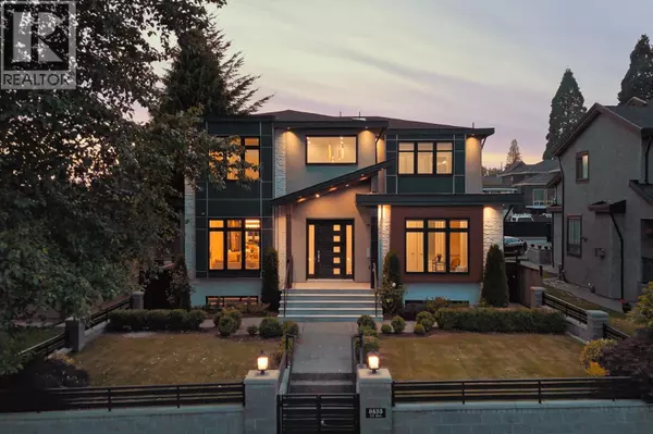 Burnaby, BC V3N2S7,8433 10TH AVENUE