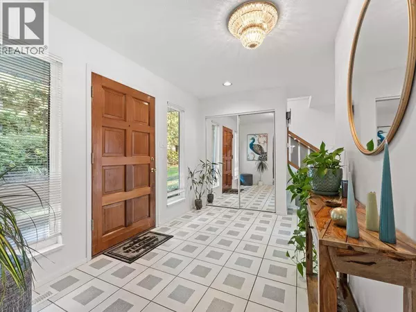 West Vancouver, BC V7S1C4,186 STEVENS DRIVE