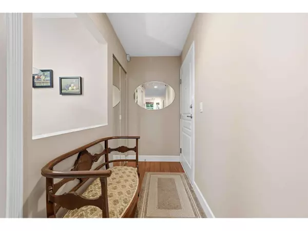 Surrey, BC V3X3K6,6385 121 #105