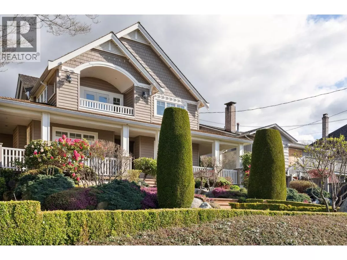 West Vancouver, BC V7V2E1,2185 LAWSON AVENUE