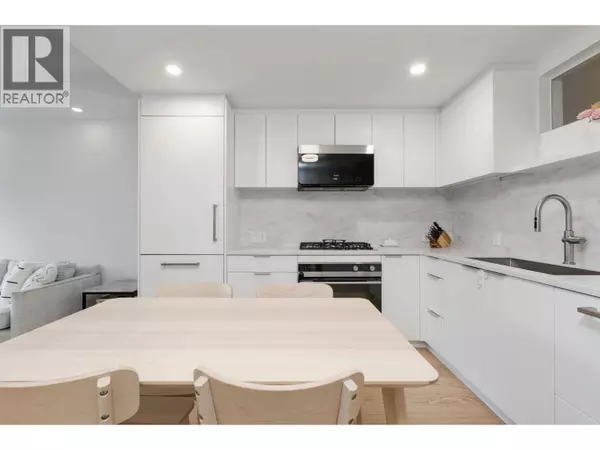 North Vancouver, BC V7L1E3,650 East 2ND ST #112