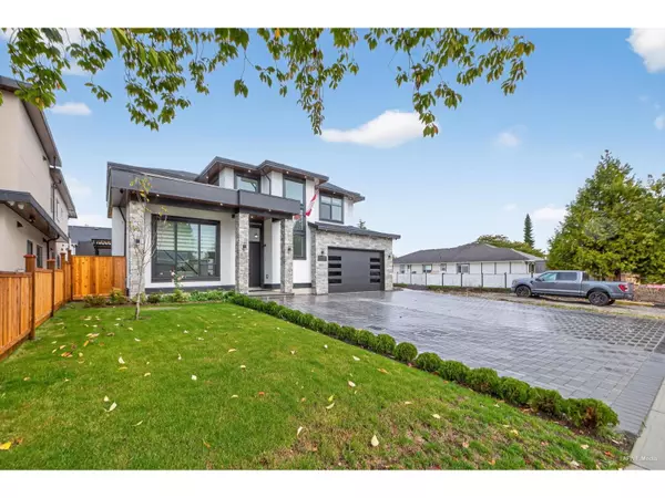 Surrey, BC V3R1E2,15363 94 AVENUE