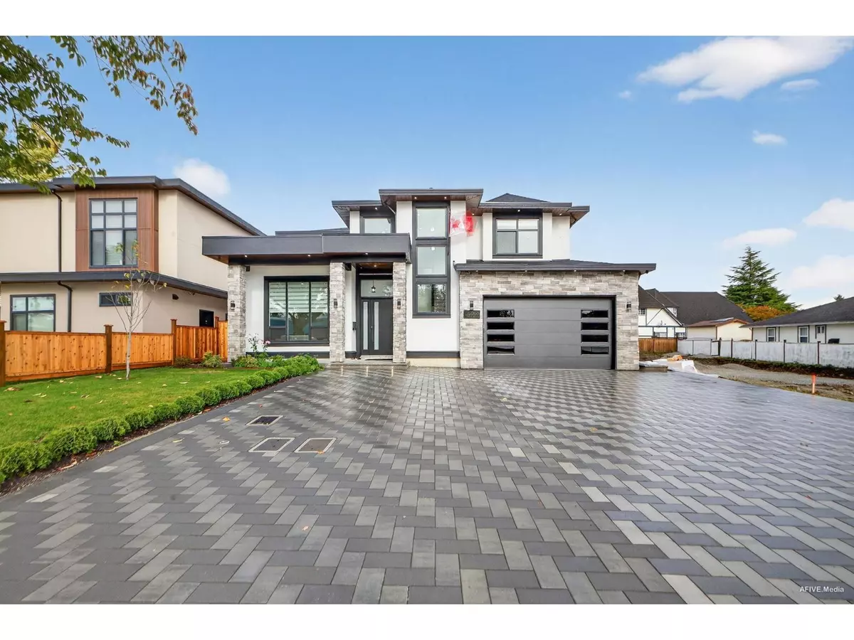 Surrey, BC V3R1E2,15363 94 AVENUE