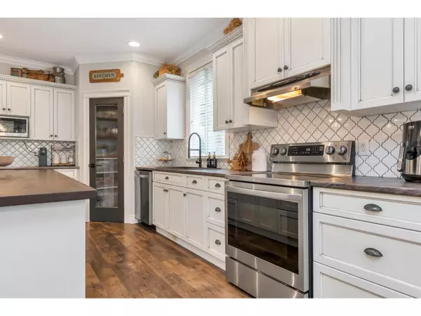 Abbotsford, BC V3G0A3,3795 MCKINLEY DRIVE