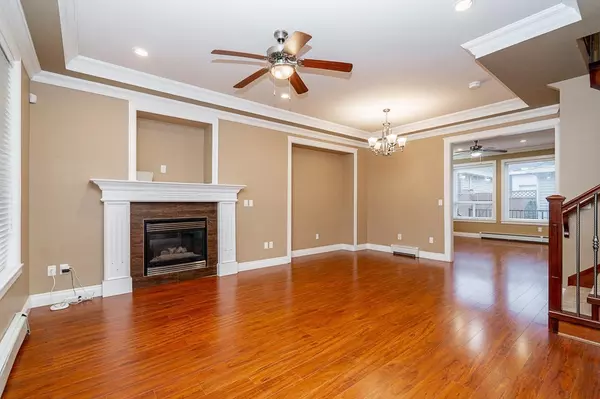 Surrey, BC V3X0C7,5962 129 STREET