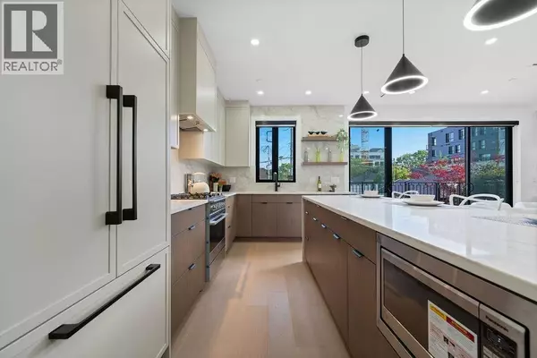 Vancouver, BC V5N1V5,2282 East 8TH AVE #3