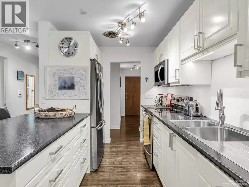 2146 West 43RD AVE #3, Vancouver, BC V6M2E1