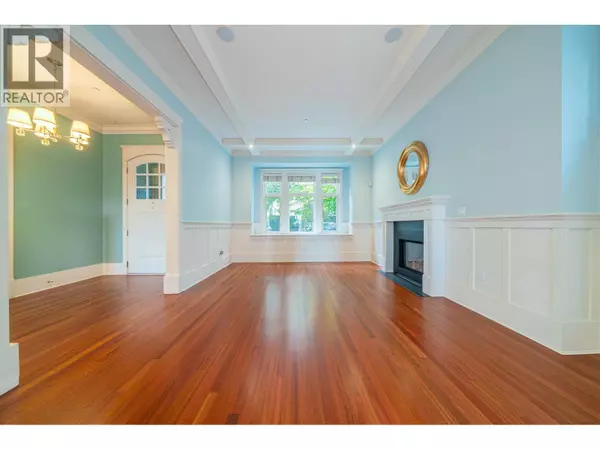 Vancouver, BC V6N2J1,4050 W 33RD AVENUE