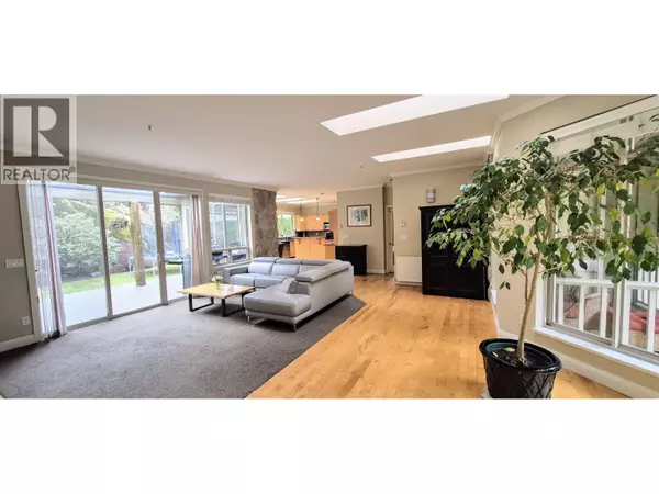 West Vancouver, BC V0N3Z2,158 STONEGATE DRIVE