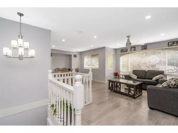 Abbotsford, BC V2T5S3,30971 BROOKDALE COURT