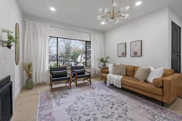 Surrey, BC V3V7H4,14041 88A AVENUE