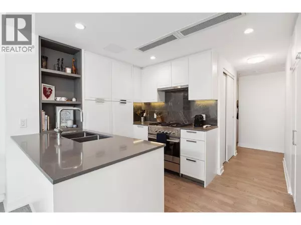 North Vancouver, BC V7J1H3,1471 HUNTER ST #403