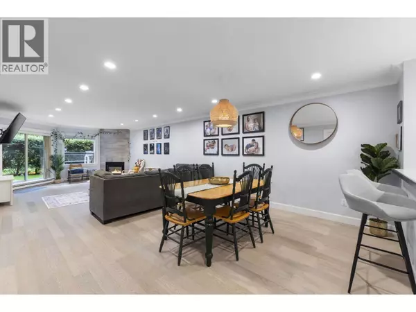 1500 OSTLER CT #102, North Vancouver, BC V7G2S2