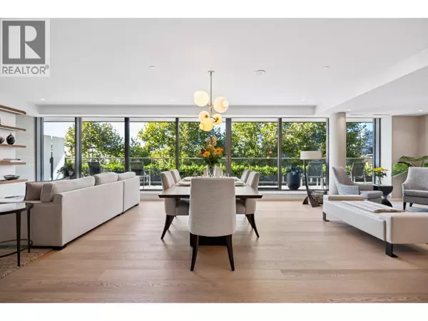 West Vancouver, BC V7T0B4,1355 BELLEVUE AVE #209