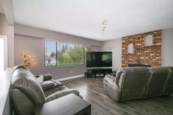 Langley, BC V3A5K4,20272 46A AVENUE