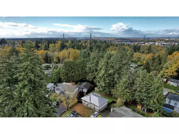 Delta, BC V4C4P7,8824 RUSSELL DRIVE