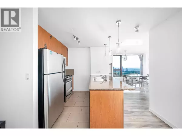 Burnaby, BC V5E0A5,7063 HALL AVE #2307