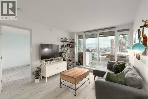 Vancouver, BC V5T0A4,2770 SOPHIA ST #903