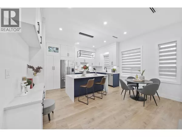 Vancouver, BC V5M2N4,2995 E 17TH AVENUE