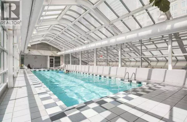 Vancouver, BC V6B6H4,438 SEYMOUR ST #810