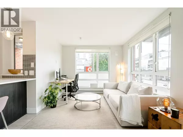 Vancouver, BC V5T0G8,2477 CAROLINA ST #305