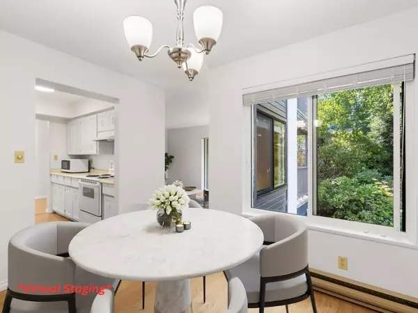 White Rock, BC V4B4C6,1531 MERKLIN #205