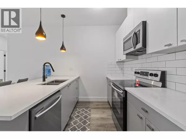 Maple Ridge, BC V2X4K8,12320 222 ST #PH14