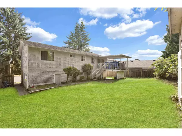 Surrey, BC V3S6J4,15307 85A AVENUE