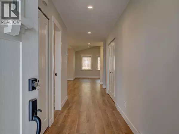 Gibsons, BC V0N1V7,1104 CELIA CRESCENT