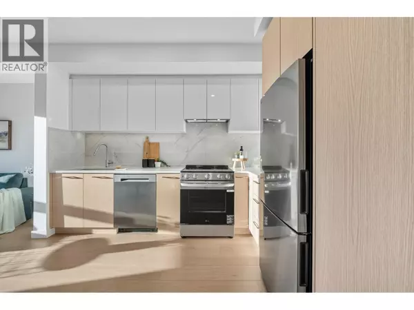 Port Moody, BC V3H0N7,150 JAMES RD #611