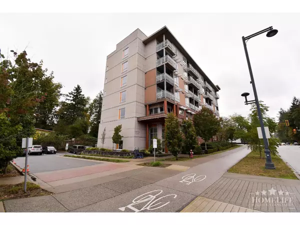 13969 100 AVE #606, Surrey, BC V3T1J4