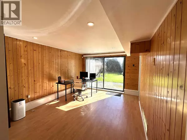 Richmond, BC V7A2C7,9511 PINEWELL CRESCENT