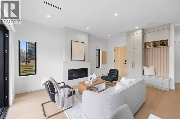 Vancouver, BC V5L2L8,2247 PARKER ST #2