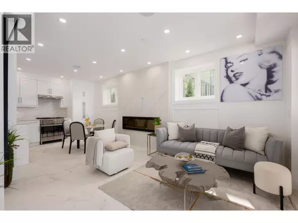 2016 W 15TH AVENUE, Vancouver, BC V7V3P3