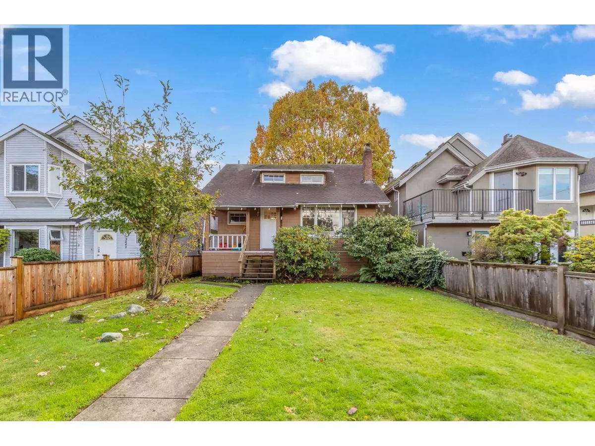 Vancouver, BC V6K2B9,2846 W 8TH AVENUE